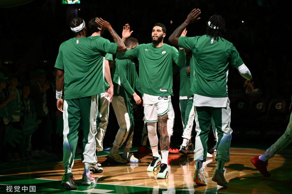 强劲的后场 强劲的后场